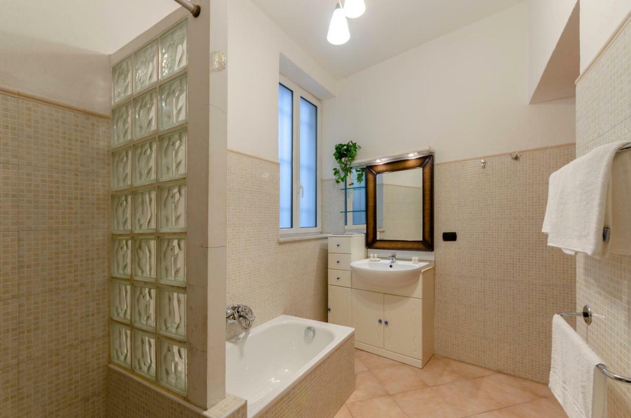 شقة Joivy Warm Family Apt Near Porto Antico جنوة المظهر الخارجي الصورة